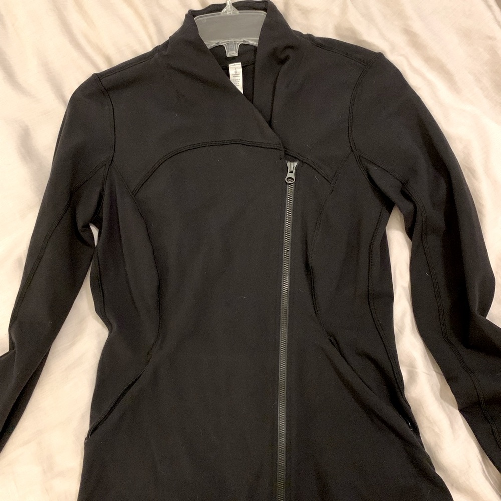 Lululemon Precision Jacket in Black, size 6